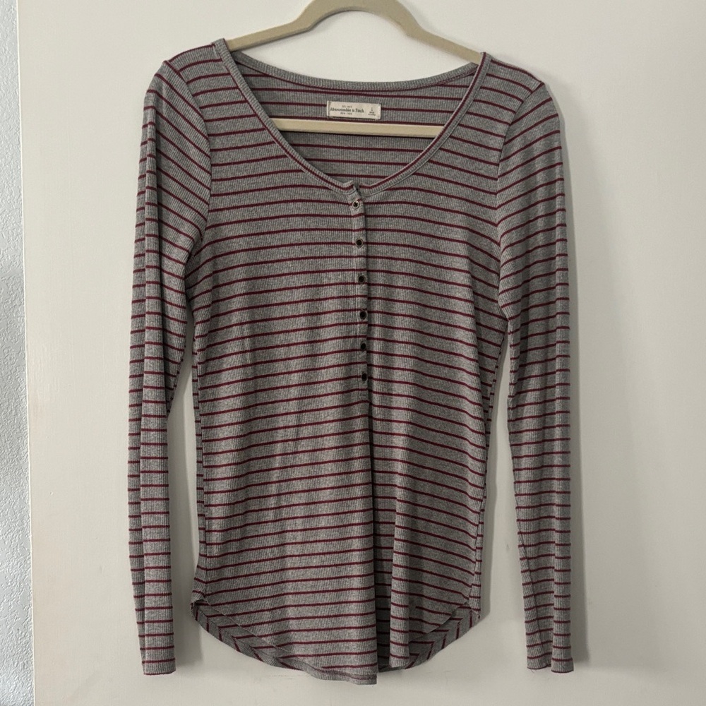 Abercrombie & Fitch Gray and Red Striped Long Sleeve Tee